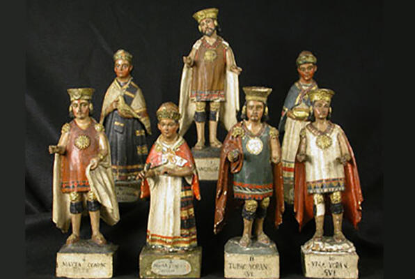 Inka figurines.
