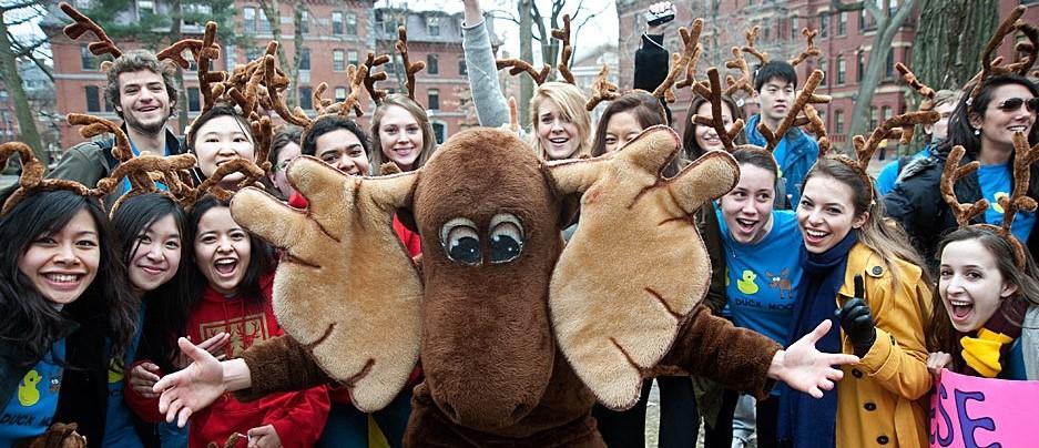 Dunster House Students and Moose Mascot