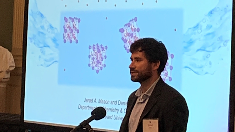 Jarad Mason, Assistant Professor of Chemistry and Chemical Biology, presents project he is conducting with Daniel Nocera, Patterson Rockwood Professor of Energy, at 2022 Challenge event